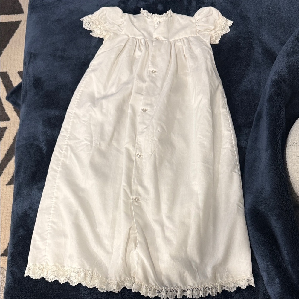 Vintage Elegant White Lace Kids Dress with Bonnet - Picture 7 of 10